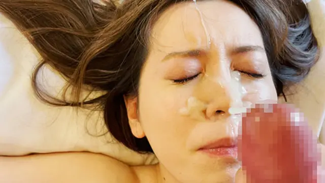 Beautiful young wife′s seductive oral😜 fuck with come on face (3)